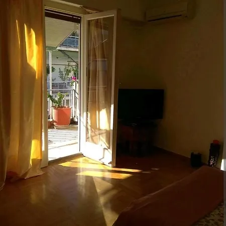 Zizi Privatunterkunft